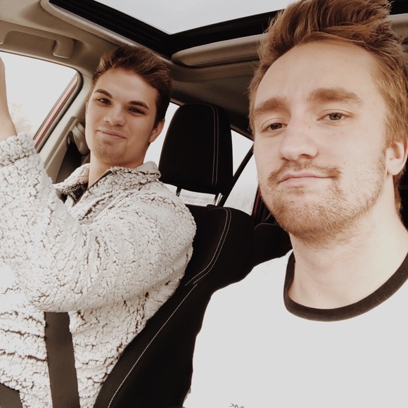 Meet your Posher, Josh - Picture 8 of 8